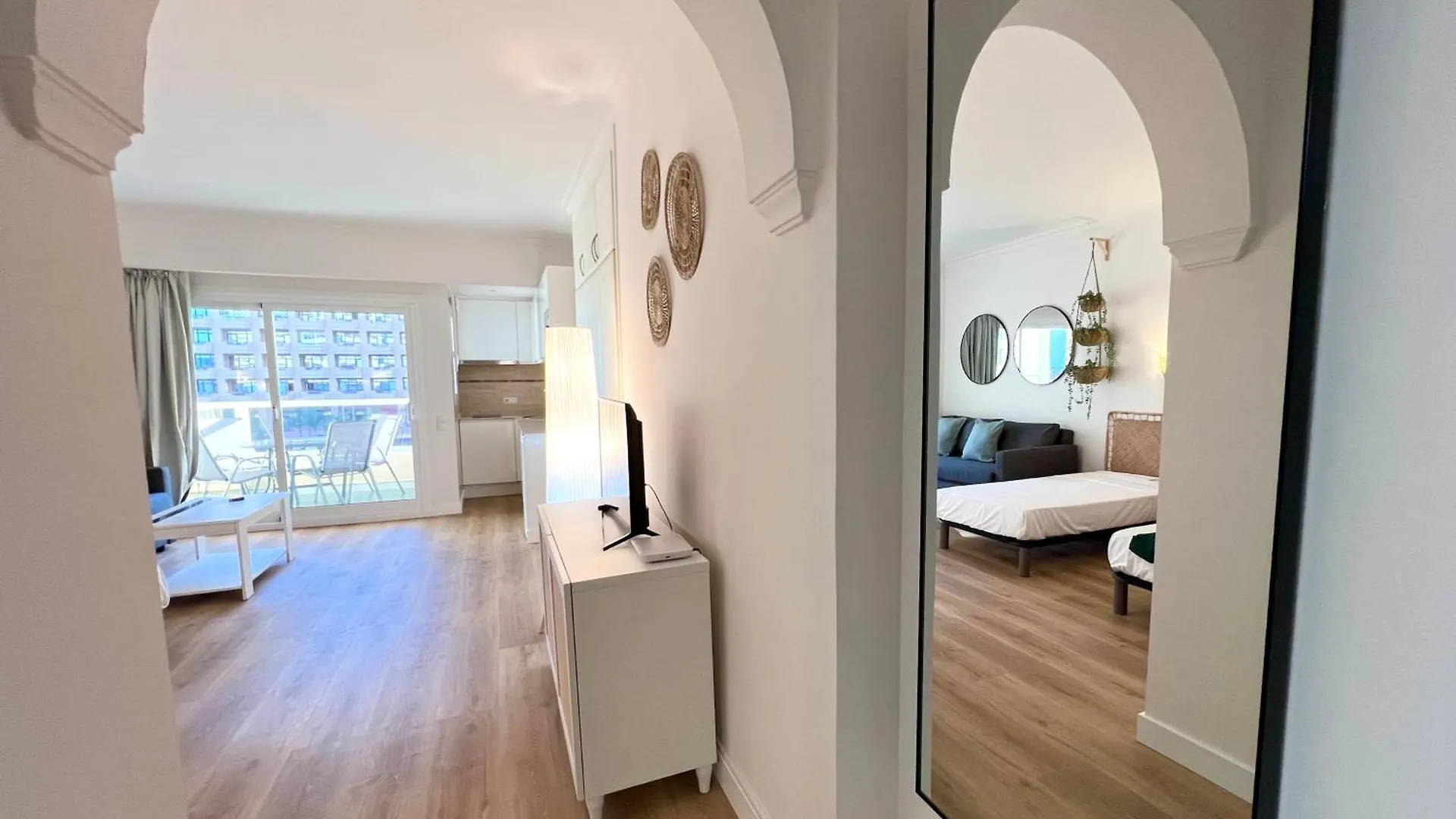 Pyr Beach And Pool Studio I Fuengirola 0*,  Spain